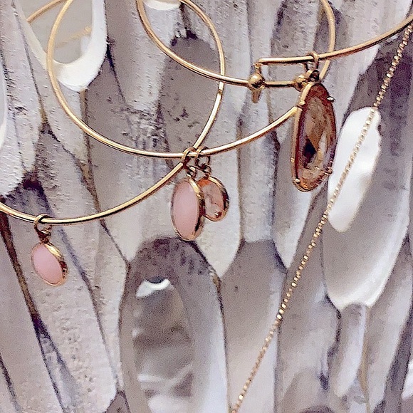 Set of 3 Bangles, 1 Pink Stone Bracelet, Matching 3 Stone Necklace, Yellow Gold - Picture 5 of 10